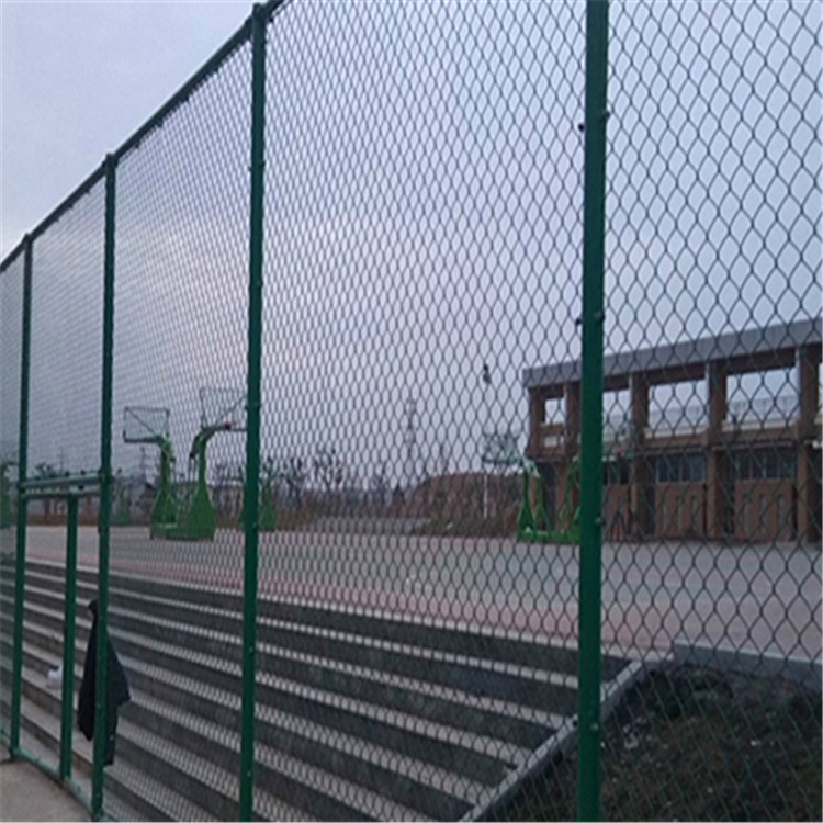 4米高籃球場(chǎng)圍網(wǎng) 圖片3 4米高籃球場(chǎng)圍網(wǎng) 圖片3
